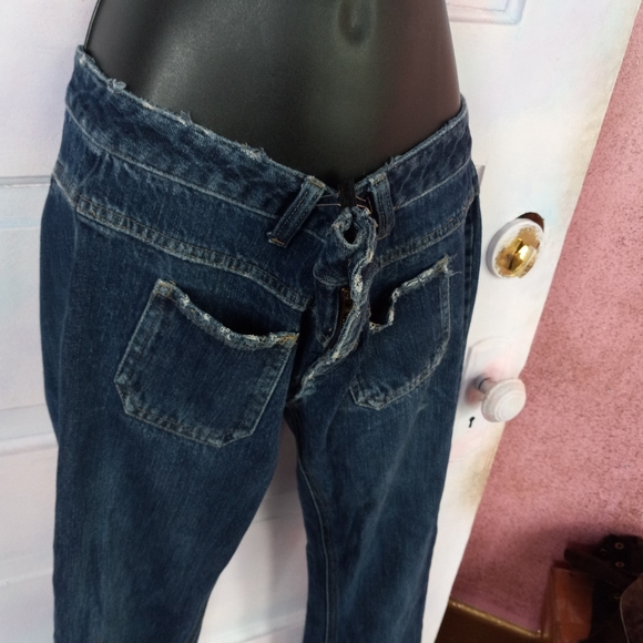 Late 90s vintage low rise cute pocket jeans! - Picture 3 of 5